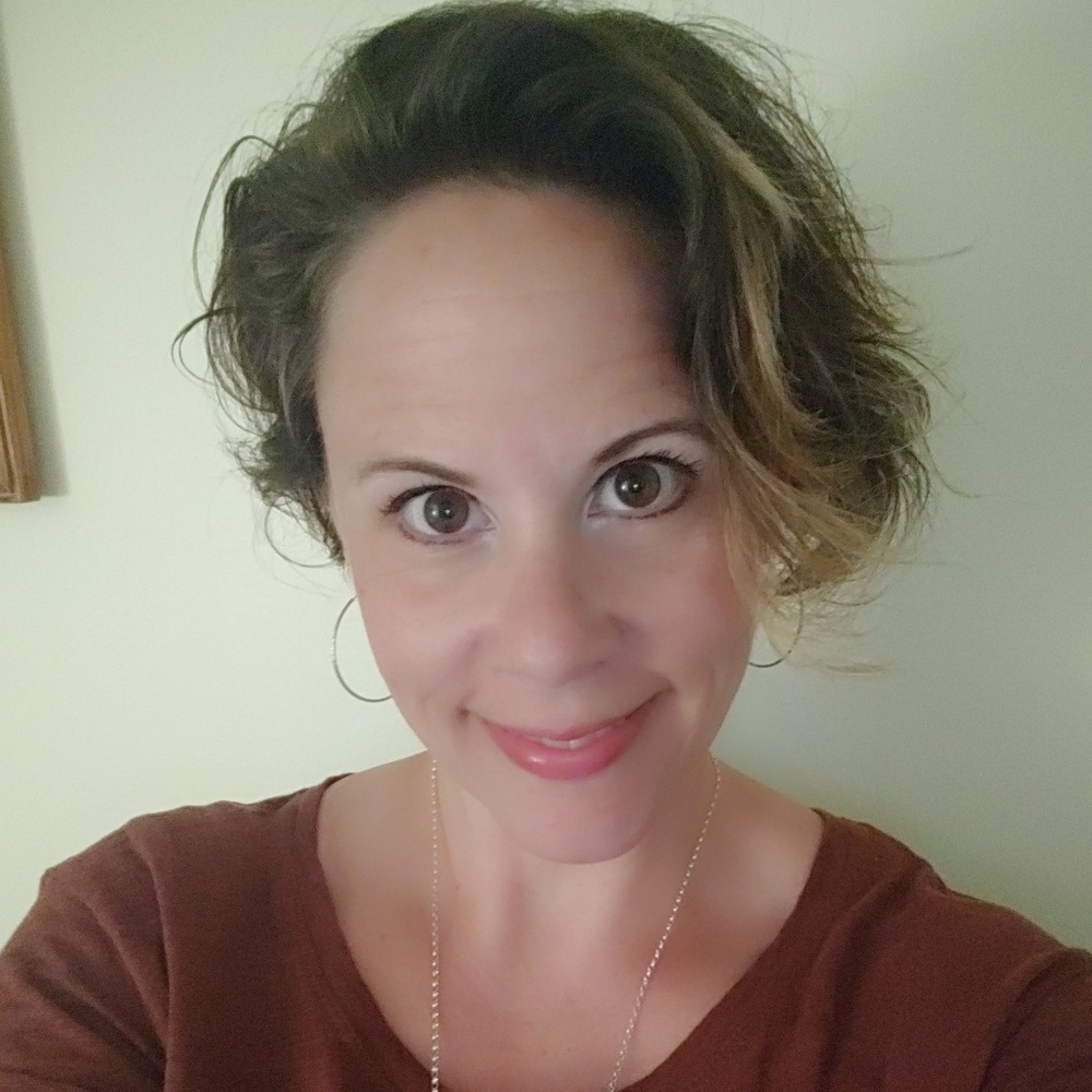 Meet your Posher, Stephanie